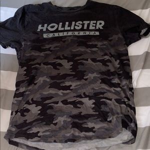 Hollister T-Shirt